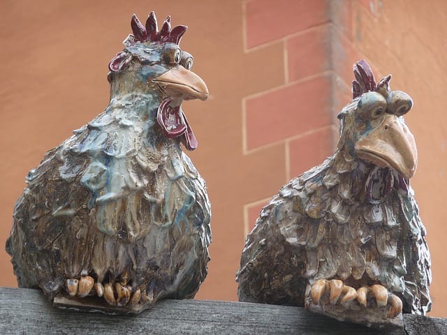 Garten Hühner und Keramik